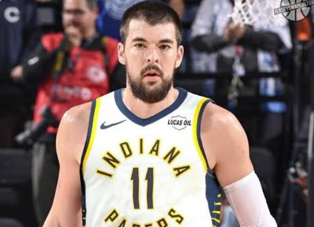 世界杯客户端安装指南-祖巴茨快船生涯数据:场均11.4分9.3板1盖帽,一次防守二阵